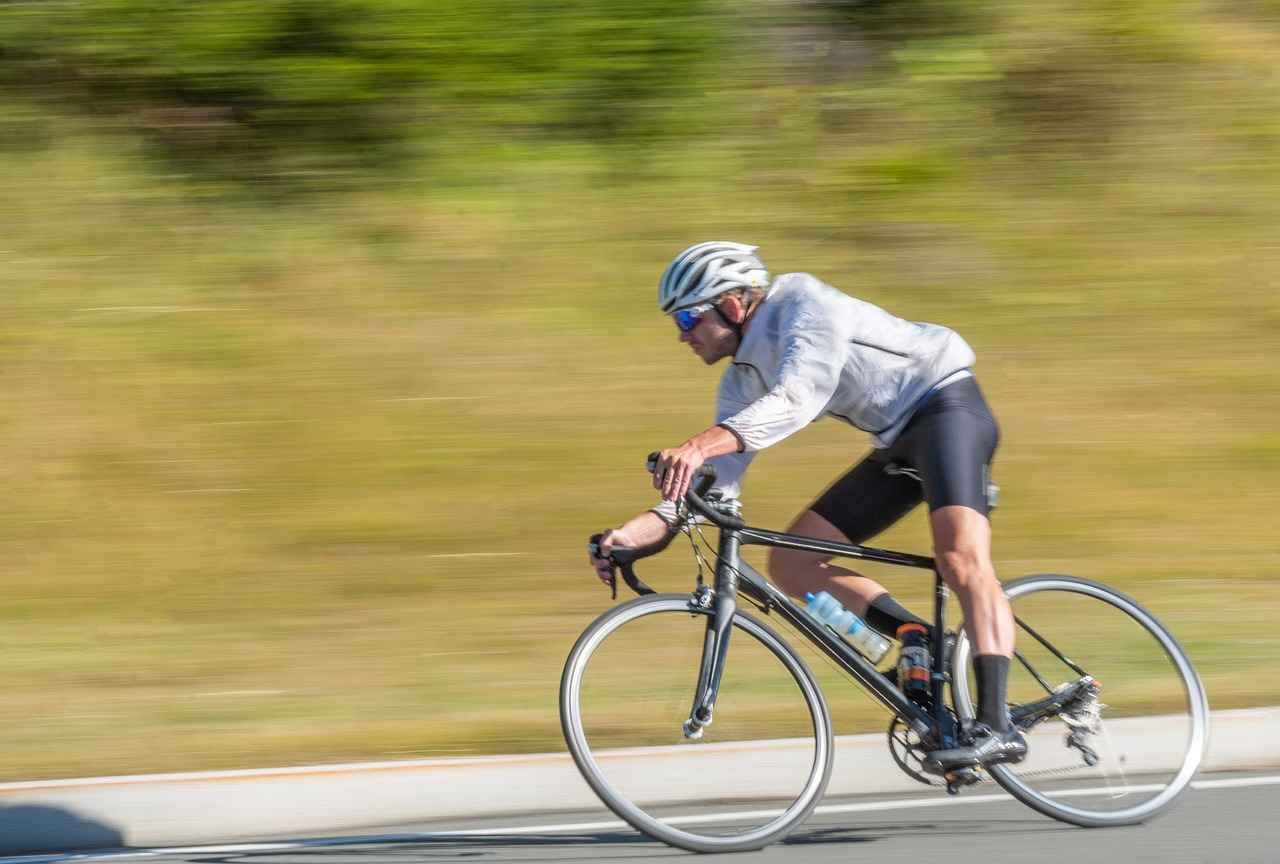 Comparing Electric Bikes to Traditional Bicycles