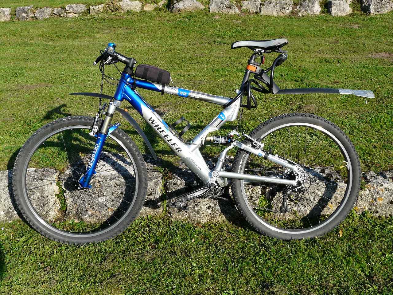 Top Electric Bikes for Off-Road Adventures in 2025